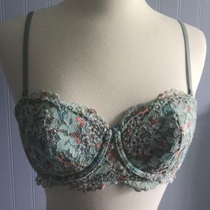 Victoria’s Secret BBV Lined Balconet Bra 32D